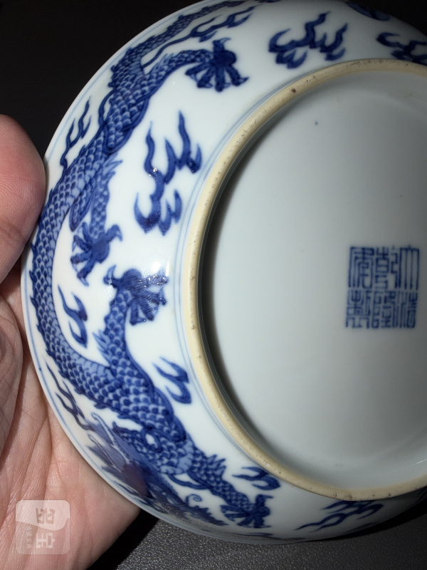 清乾隆 青花云龙纹盘 - 图11